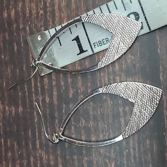 SILVER TEAR DROP DANGLE EARRINGS - Picture 5 of 6